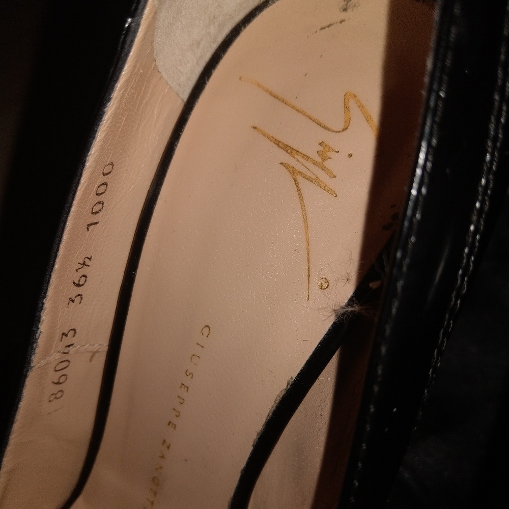 Sold Designer Giuseppe Zanotti Black Leather Pump Heels Size 6.5 - Picture 2 of 5